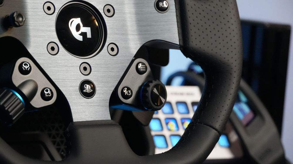 Logitech-G-Pro-Racing-Wheel-