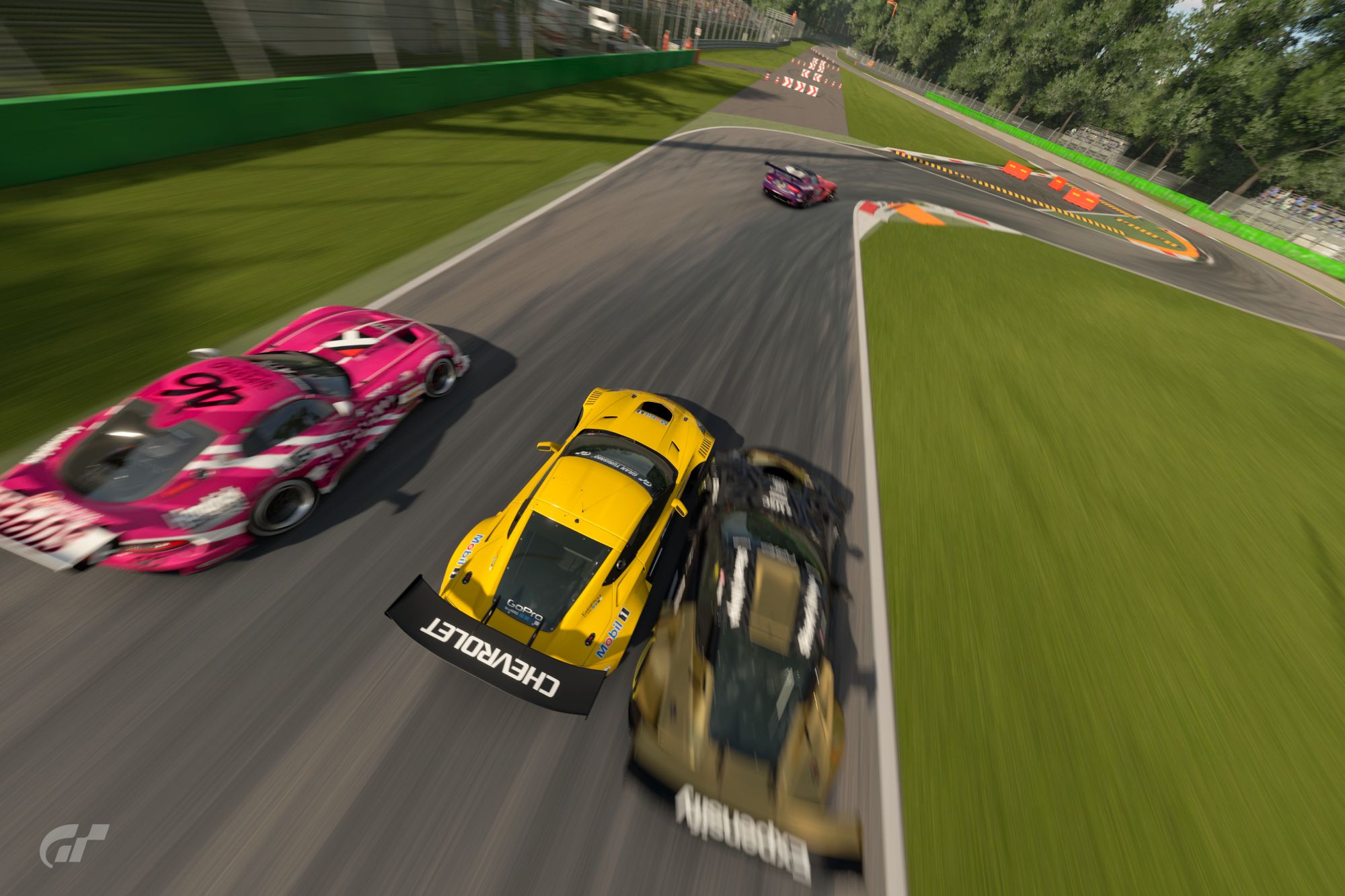 Three wide on Monza